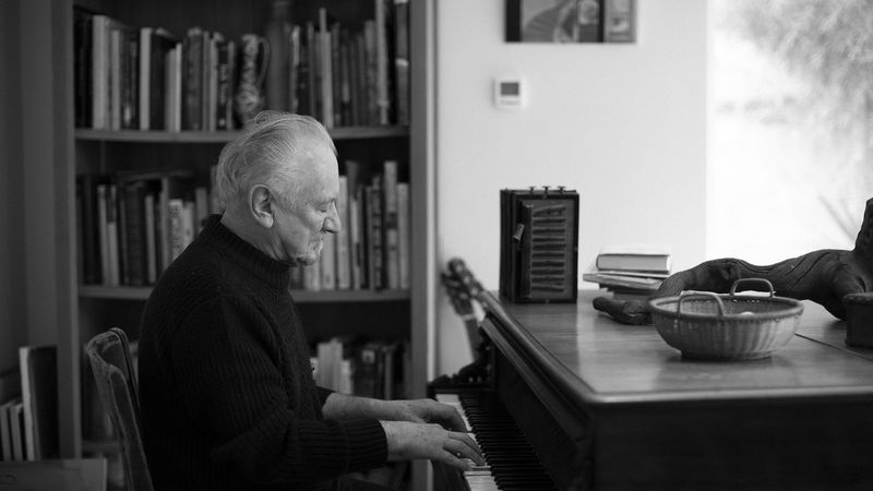 In Time: Dónal Lunny Backdrop Image