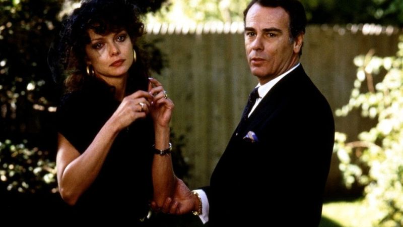 Married to the Mob Backdrop Image