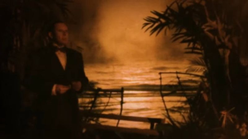 La Chambre interdite Backdrop Image